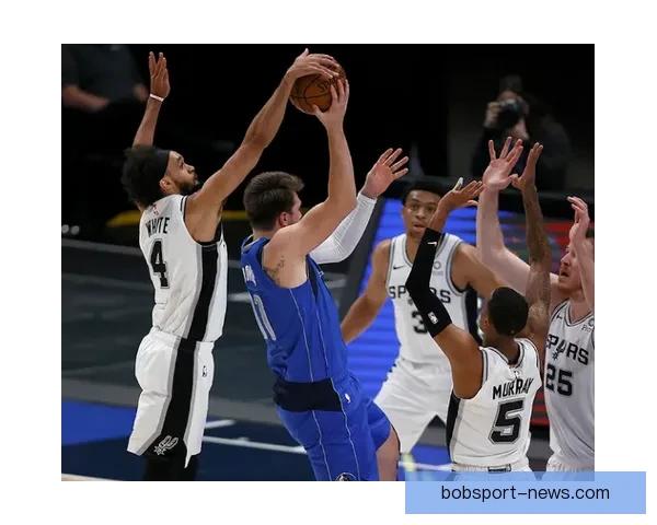 雷迪克：东契奇若持续当前表现本赛季有望赢得MVP 他是球队进攻核心